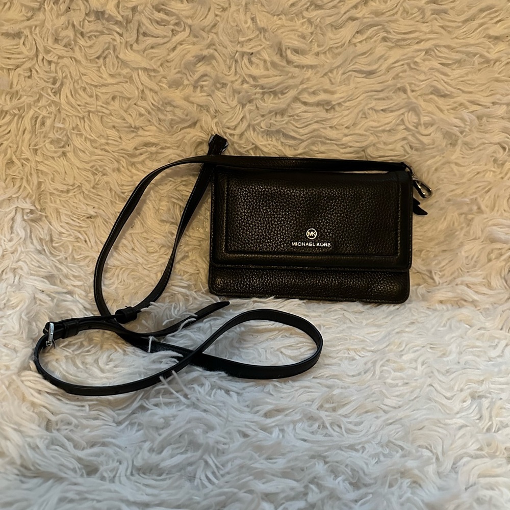 Michael Kors Elegant Black Crossbody Bag